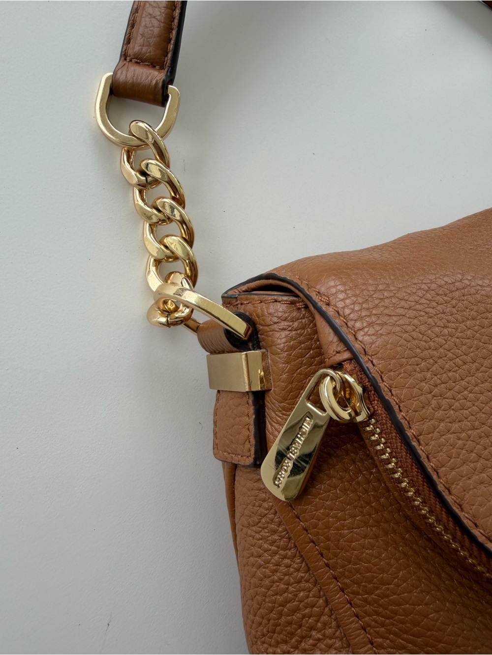 Michael Kors Camel Brown Pebbled Leather Bedford Crossbody Handbag -Tassel/Strap - Picture 8 of 16
